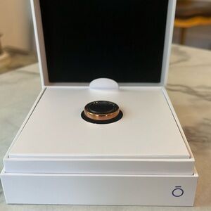 Oura Ring Sz 9, Rose Gold